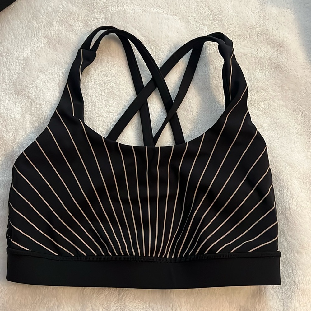 Lululemon sports bra